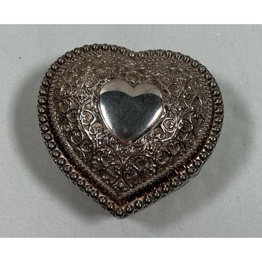 VTG Ornate Heart Shaped Jewelry Trinket Box Silver Tone Blue Velvet Lined 3.25